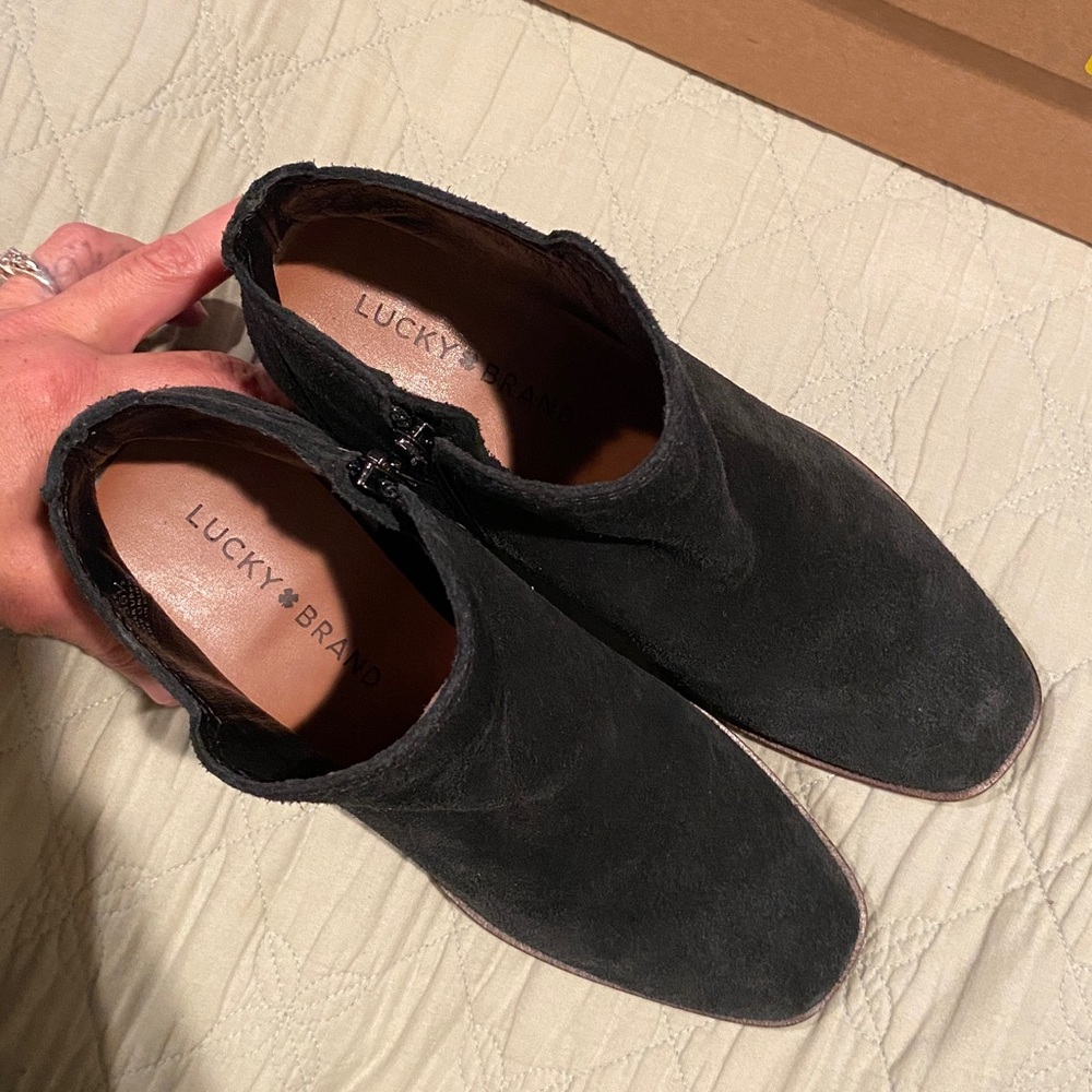 NWT, Lucky Brand Suede Black Ankle Boots - Picture 10 of 13